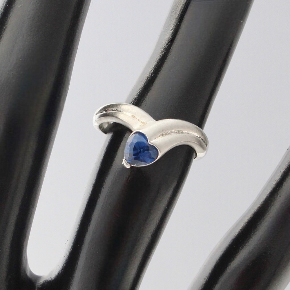 Estate Sterling Silver Blue Rhinestone Heart Ring Size 5 Bypass Style